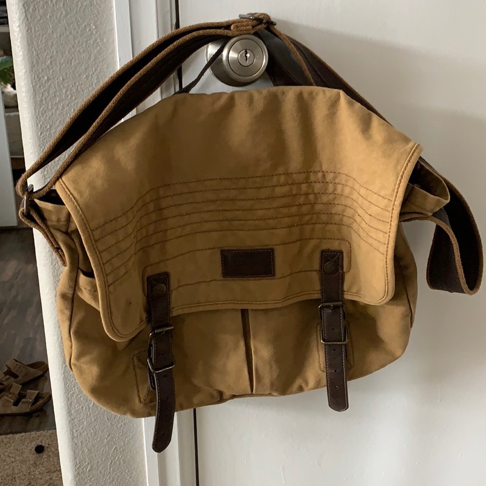 American Eagle messenger bag